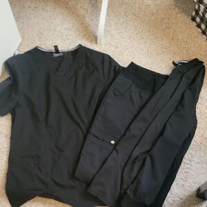 Elle Scrubs Elegant Black Textured Fabric Full Set